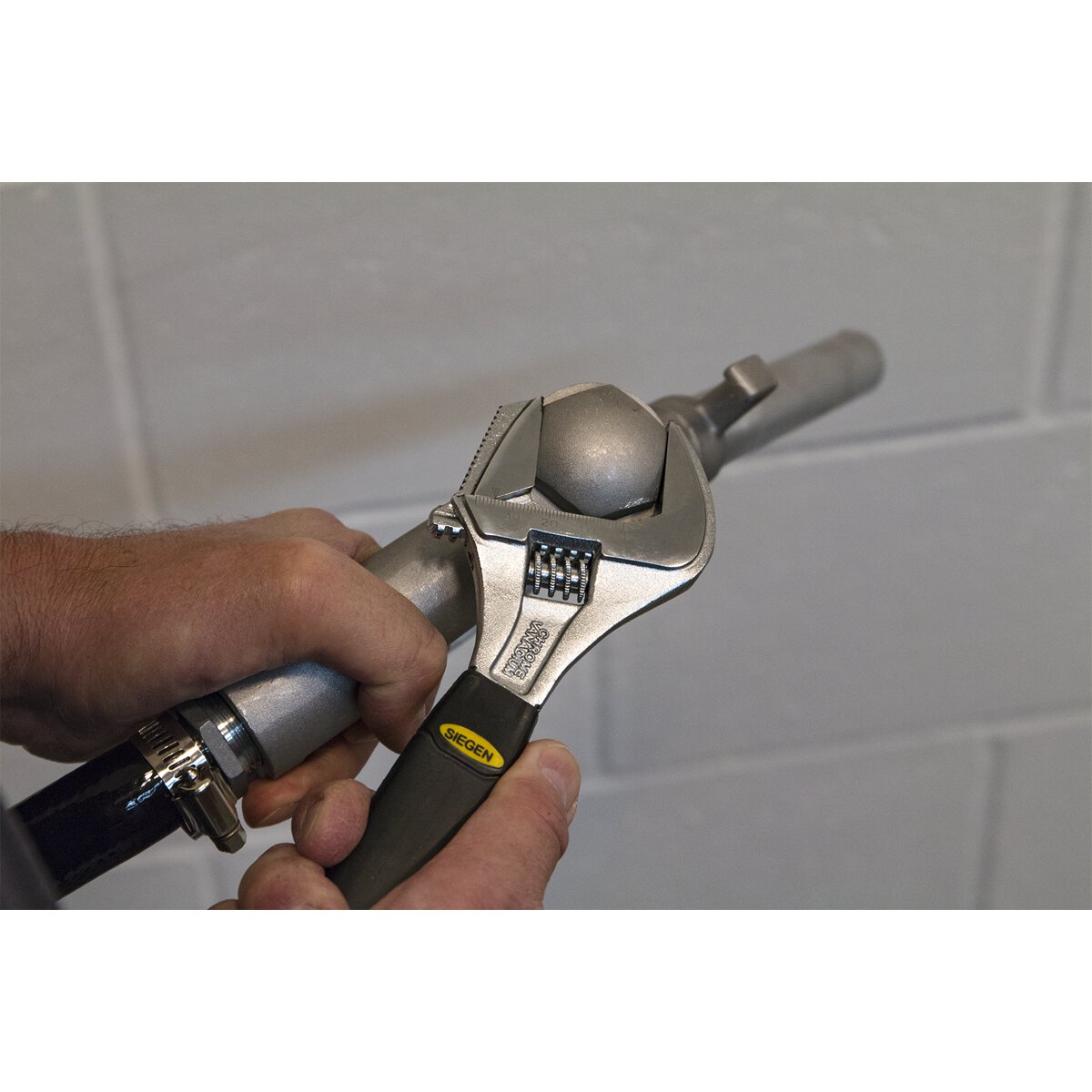 Adjustable Wrench with Extra Wide Jaw Capacity 200mm