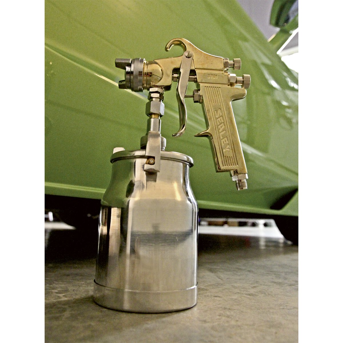 Spray Gun Professional Suction Feed 1.8mm Set-Up