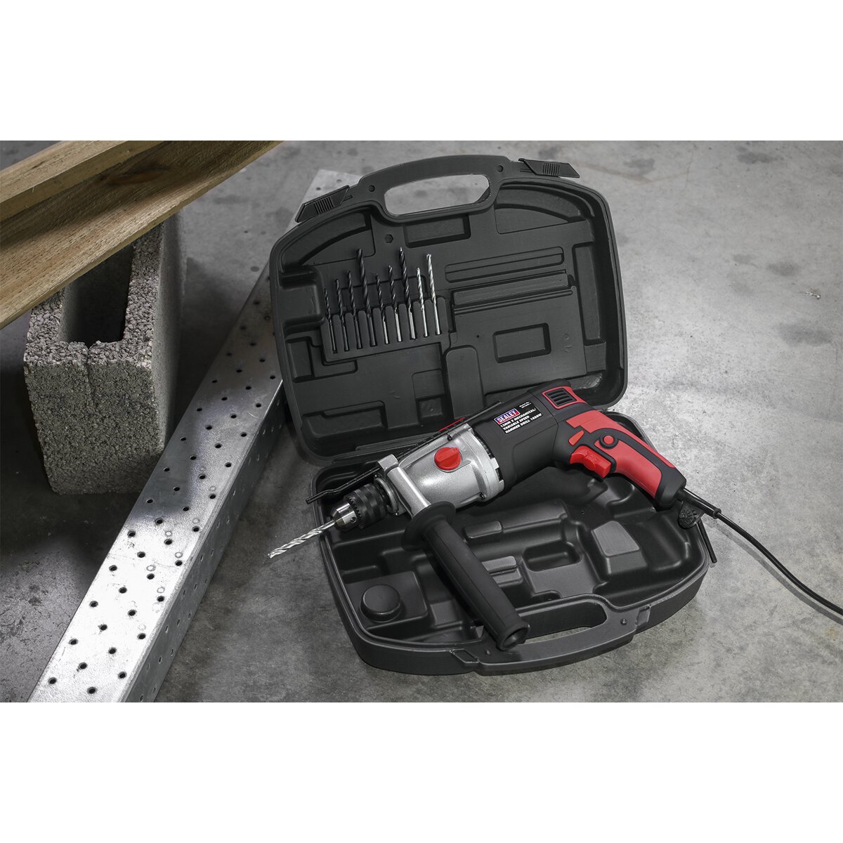 Hammer Drill Ø13mm 2 Mechanical/Variable Speed 1050W/230V