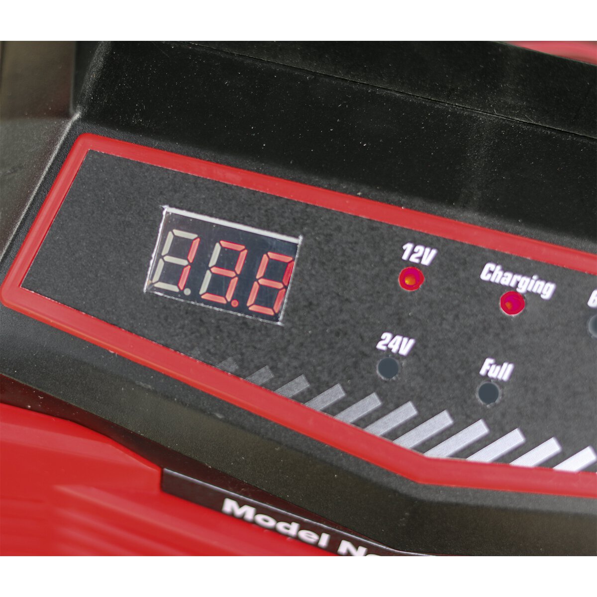 Battery Charger 12/24V 15Amp 230V Automatic