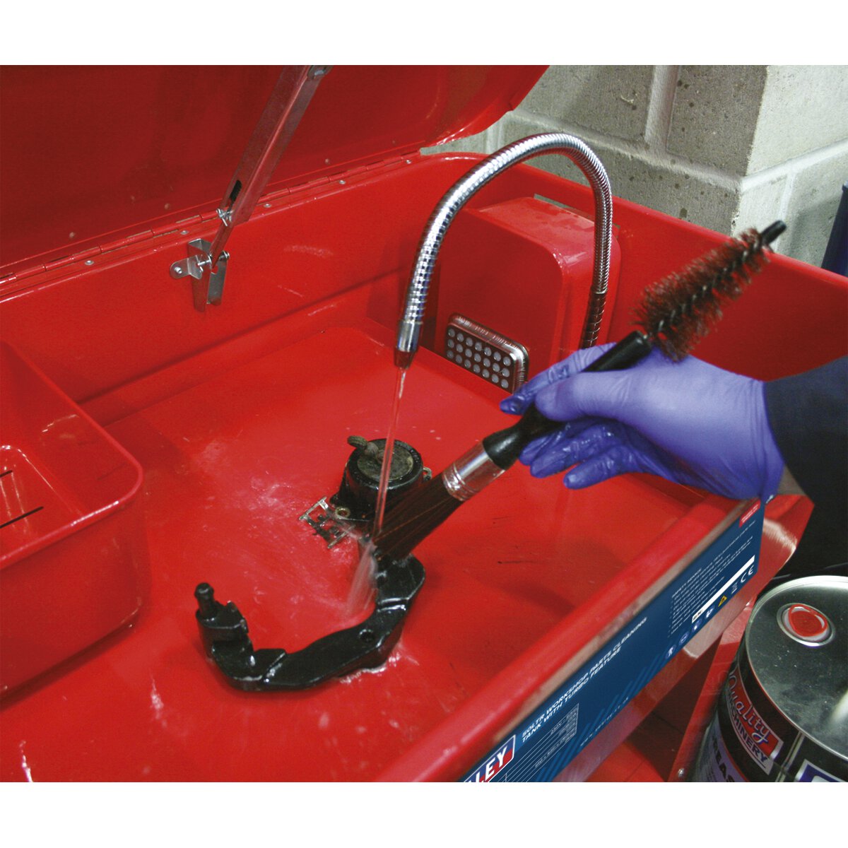 Parts Cleaning Tank with Turbo Feature
