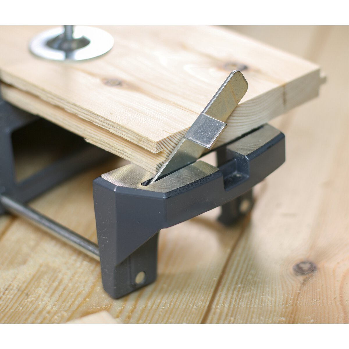 Double Sliding Compound Mitre Saw 250mm