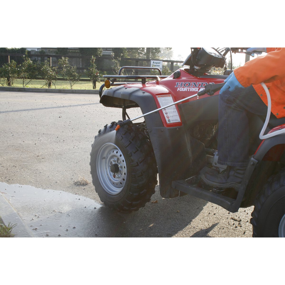 Broadcast/Spot Sprayer 98L 12V