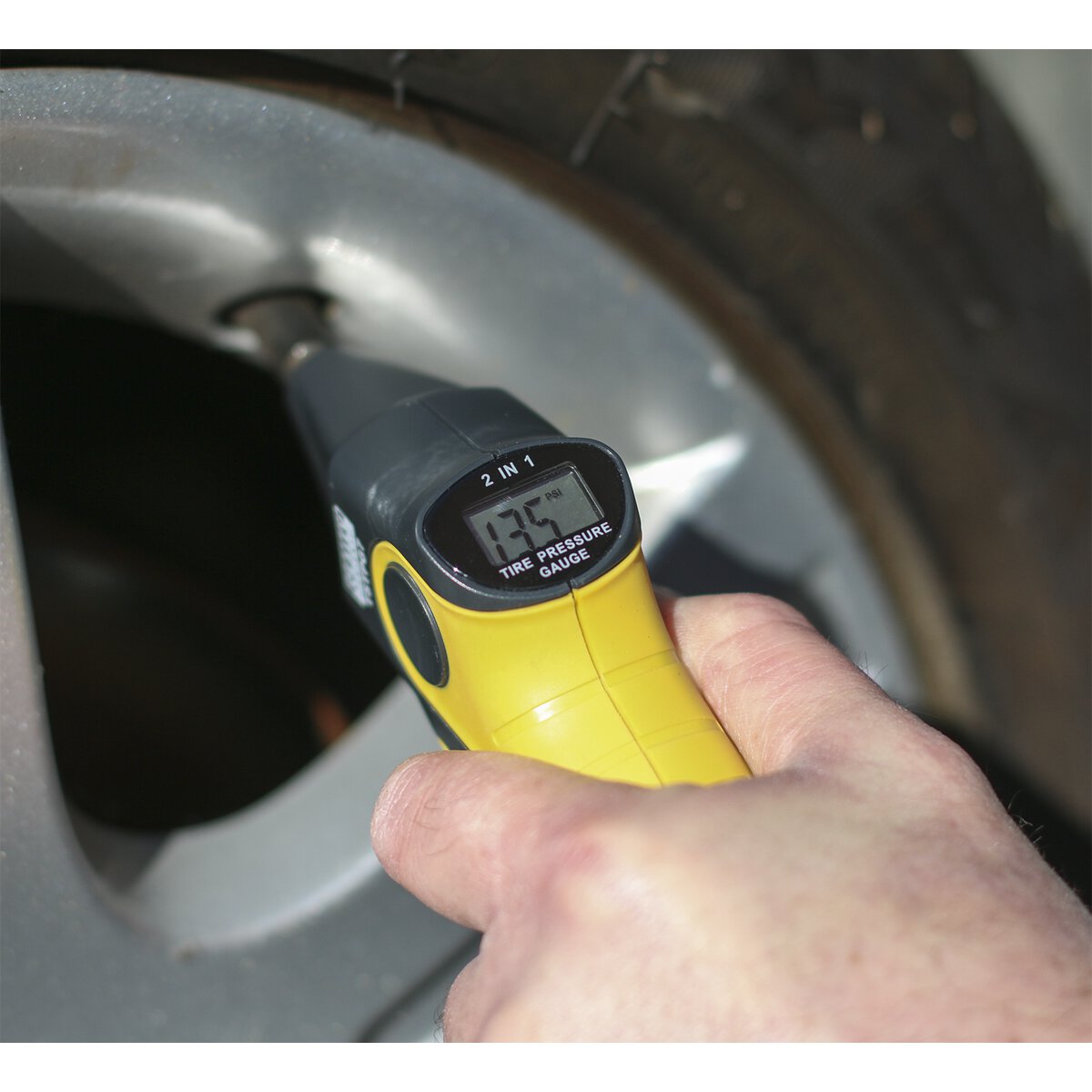Tyre Pressure & Tread Depth Gauge 0.21-6.9bar(3-99.5psi)