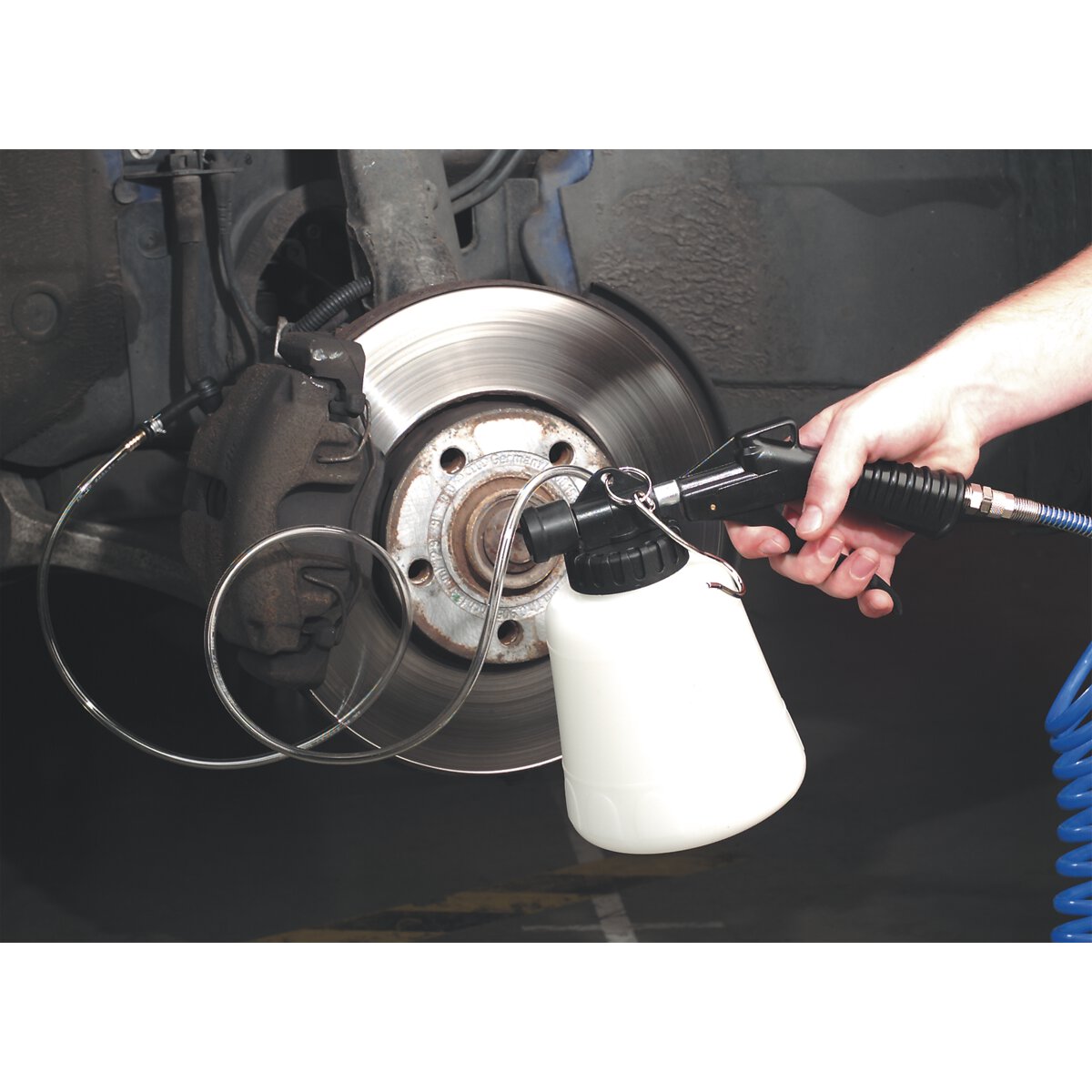 Pneumatic Vacuum Brake & Clutch Bleeder 0.75L