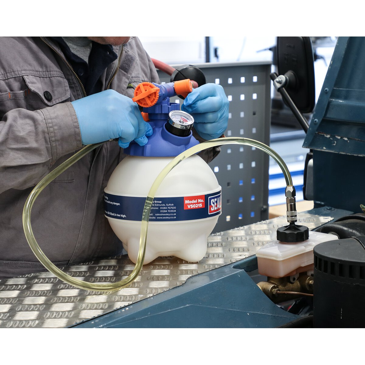 Pneumatic Brake Bleeder