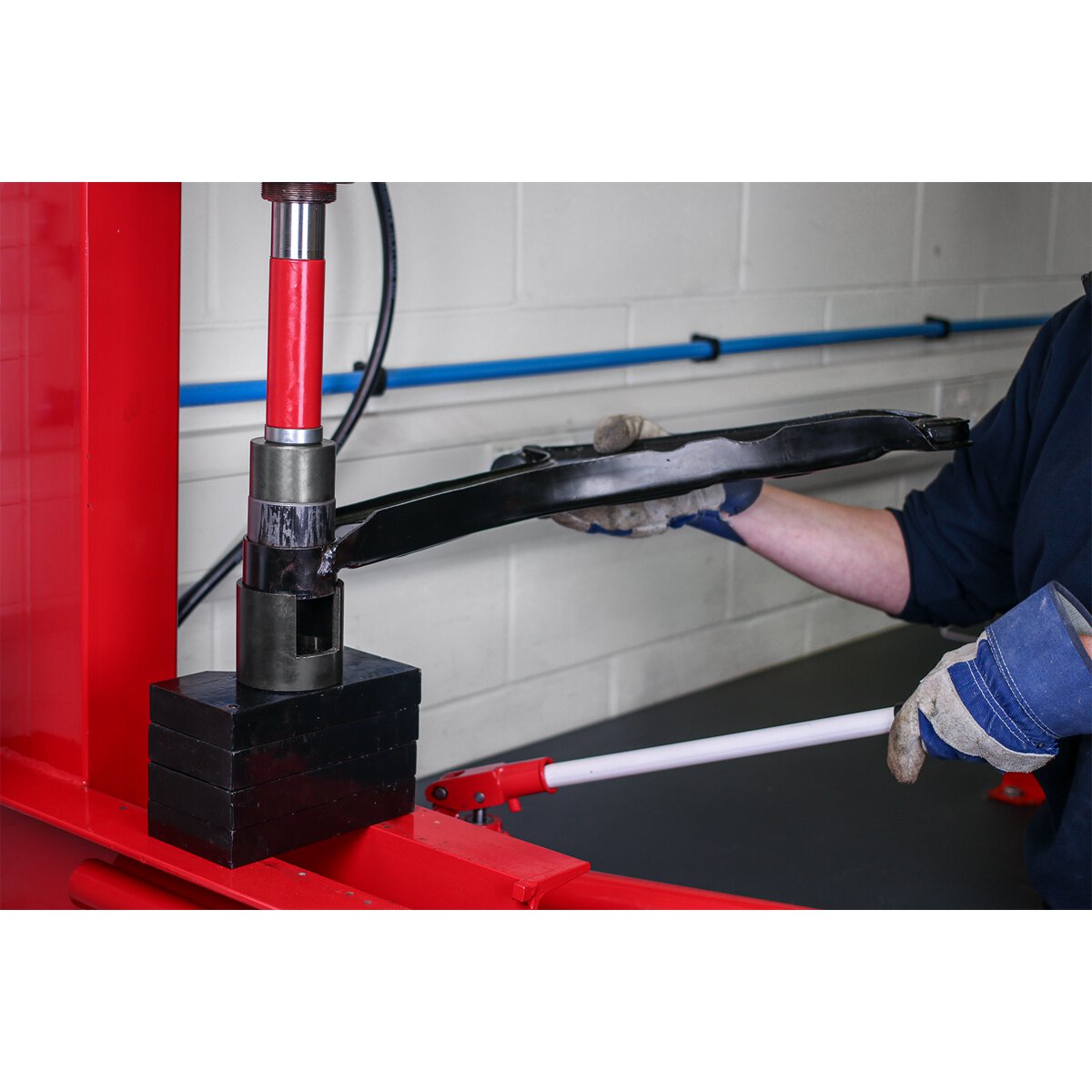 Front Control Arm Bush Removal/Installation Tool - Ford Transit