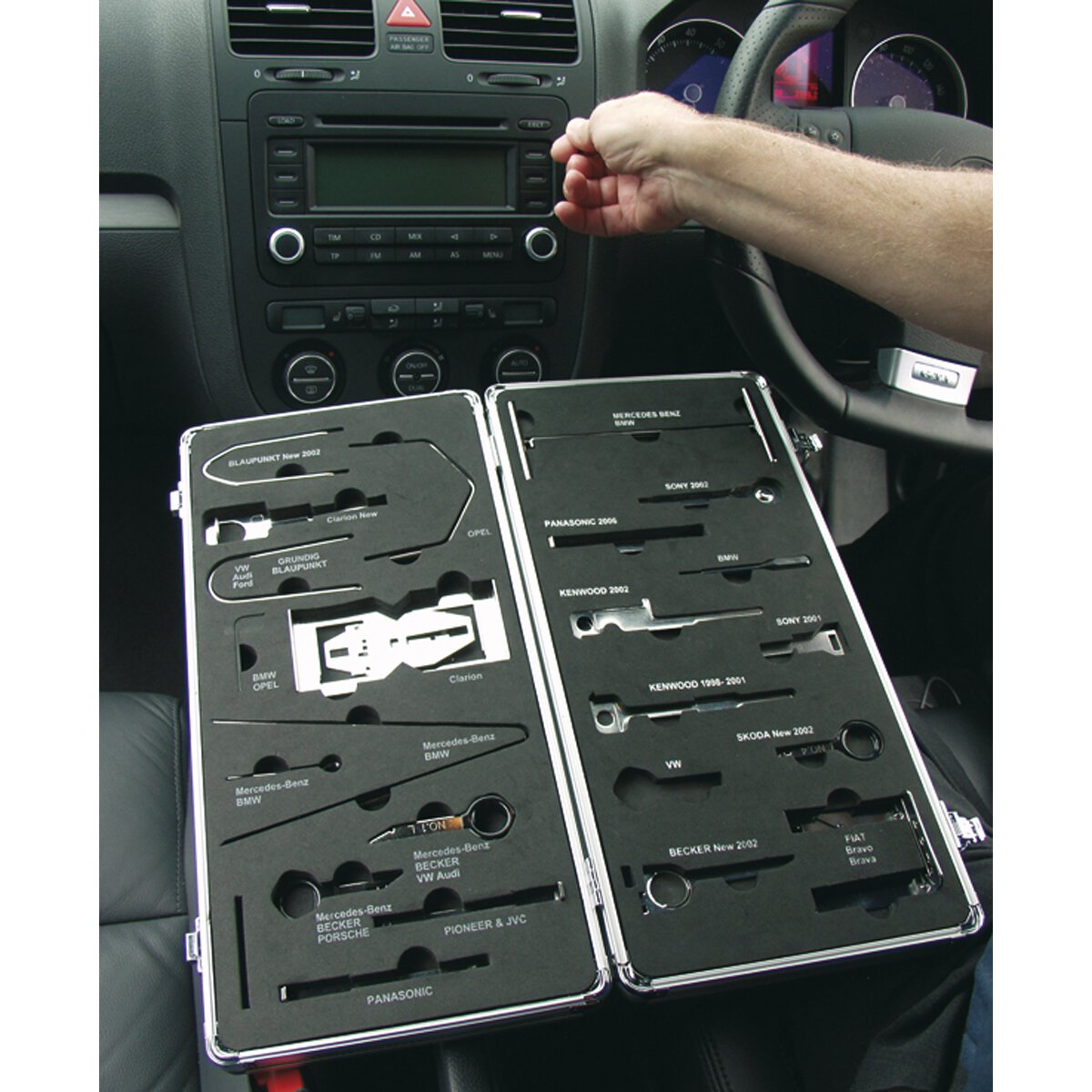 Radio Release Master Tool Set 46pc