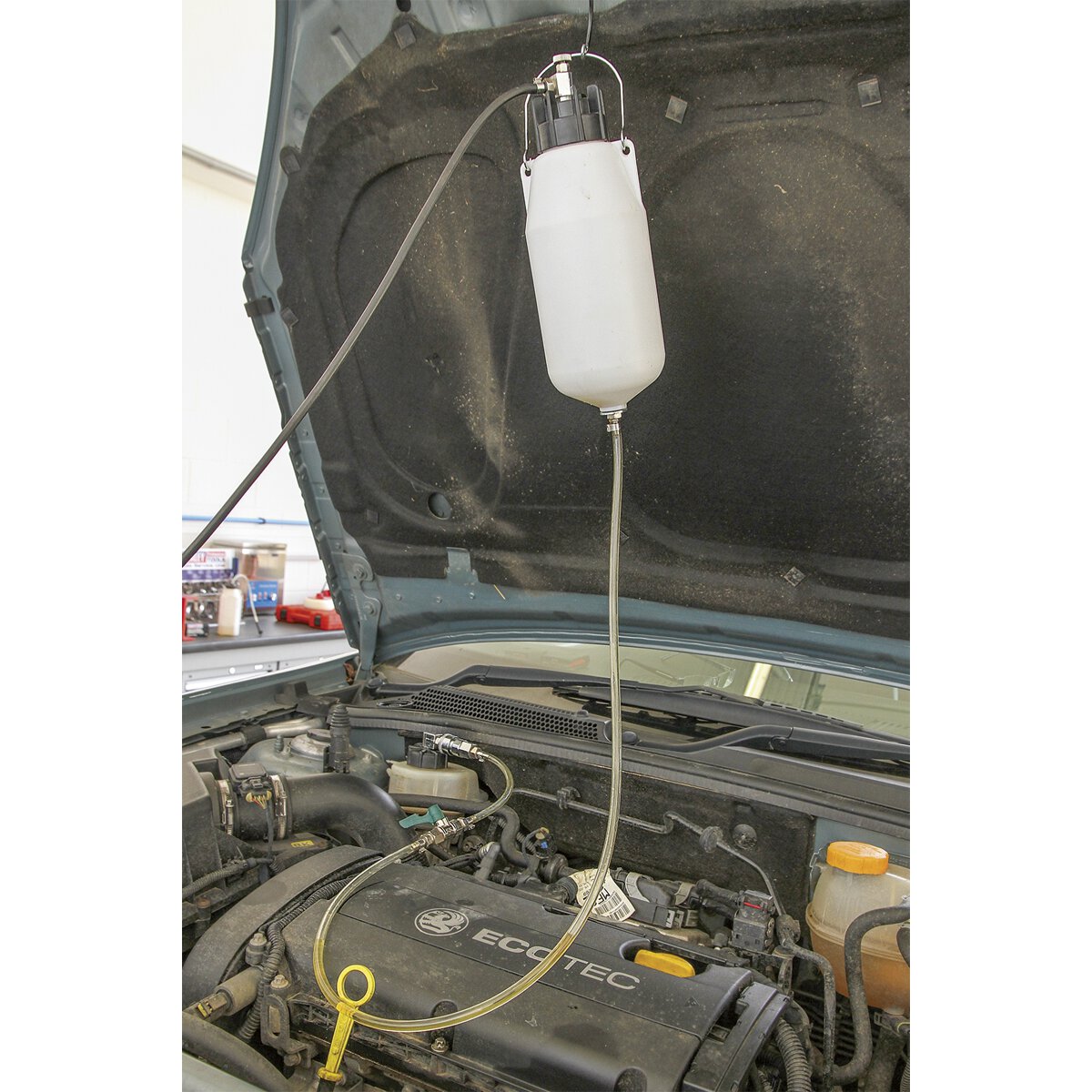 Pneumatic Brake & Clutch Bleeder