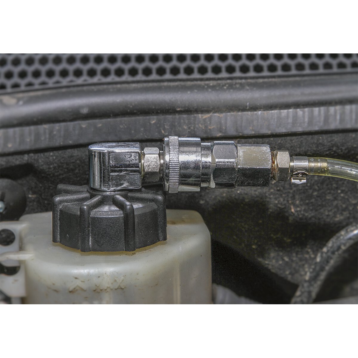 Pneumatic Brake & Clutch Bleeder