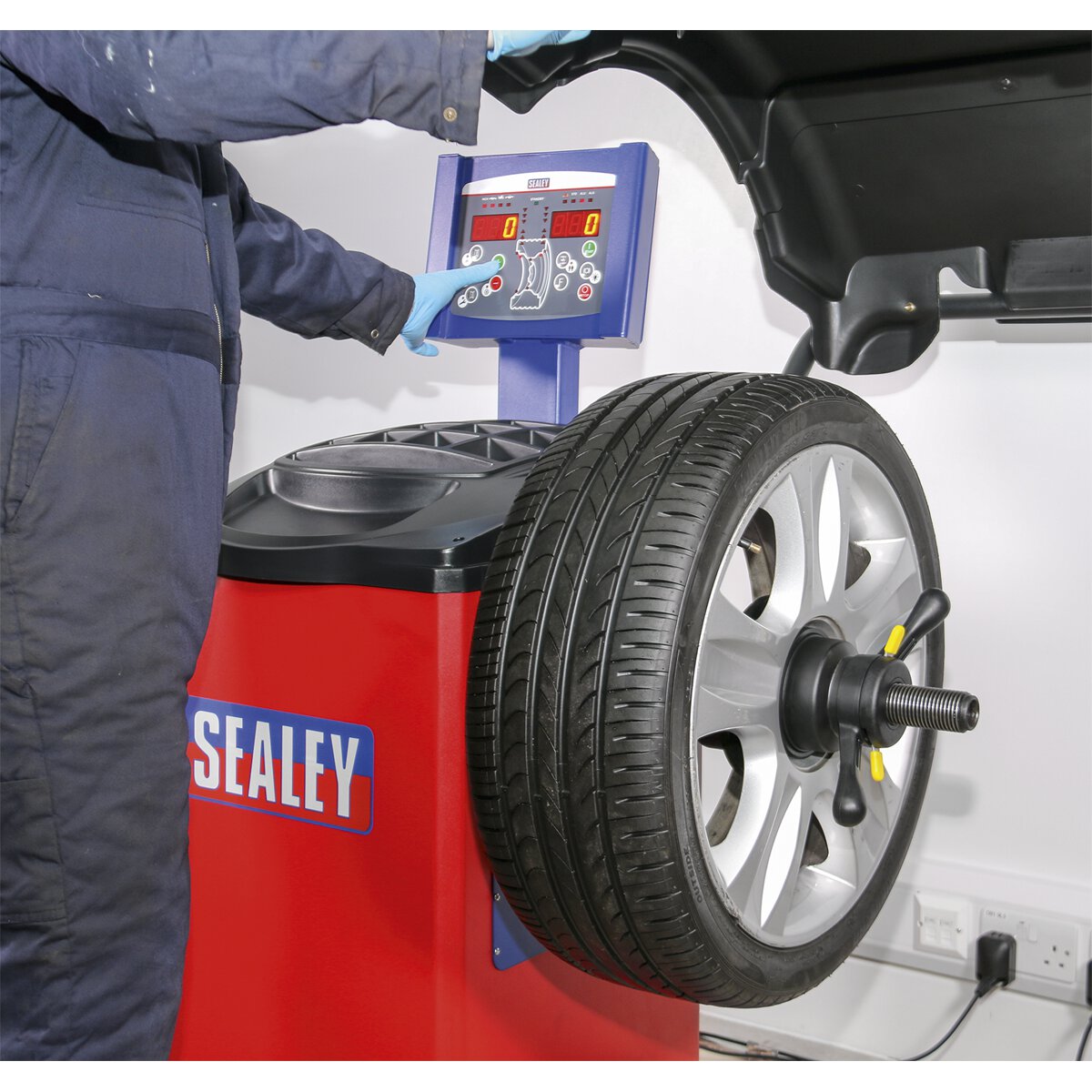 Wheel Balancer - Semi-Automatic