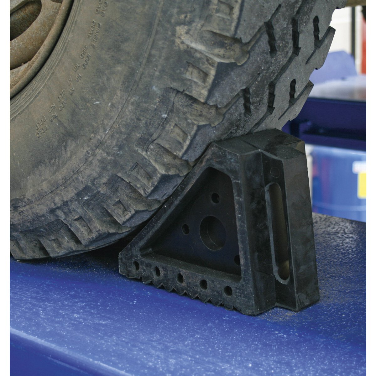 Rubber Wheel Chocks 1.8kg - Pair