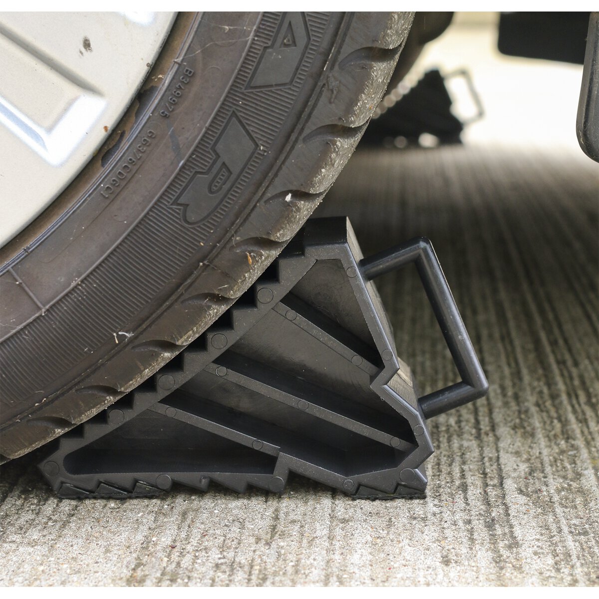 Composite Wheel Chocks 0.3kg - Pair