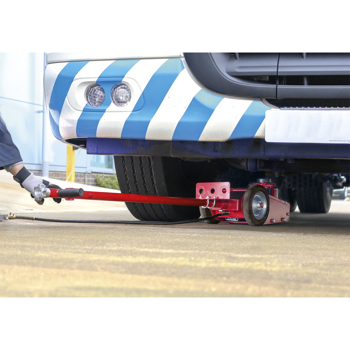 Air Operated Trolley Jack 20tonne -Single Stage