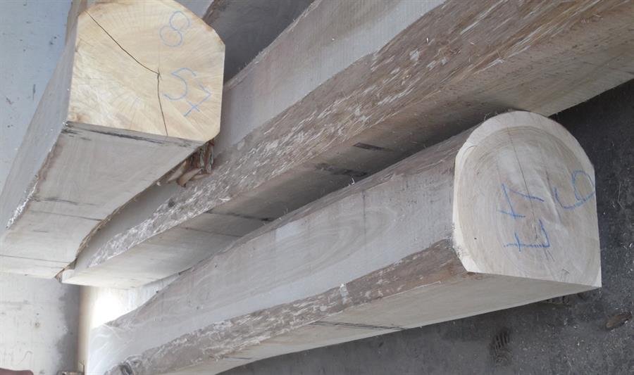 Wood Posts / Beams / Logs