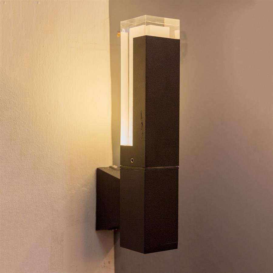 Weatherproof Garden Wall Lamp with Steel & Glass Structure (Black, White) [G-W1913/BK5W]