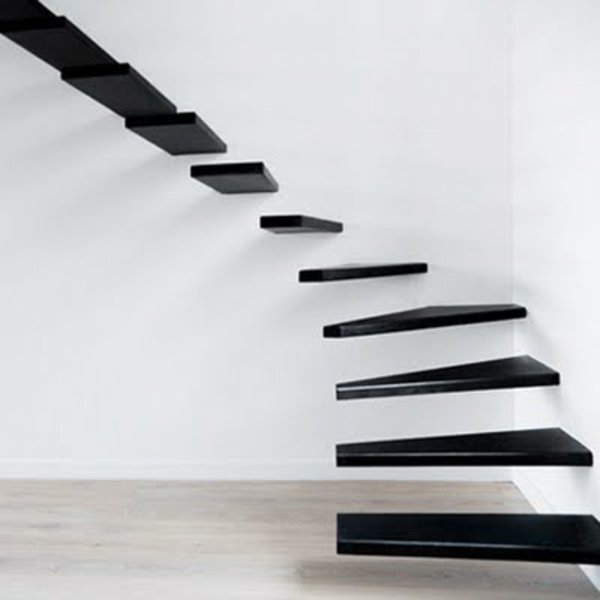 FLOATING STAIRCASE 1