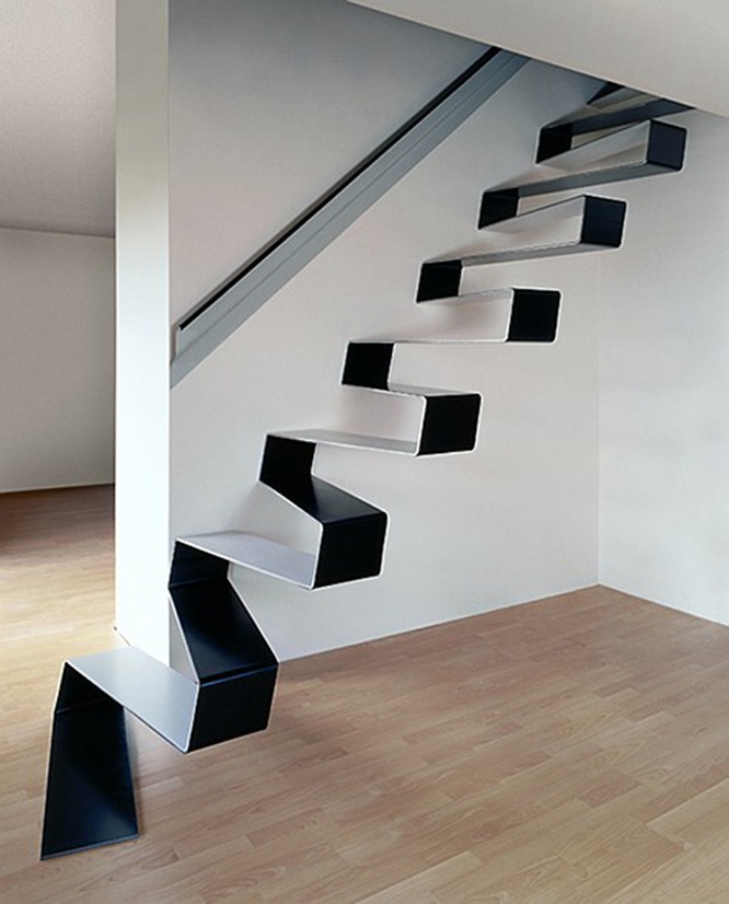 FLOATING STAIRCASE 2