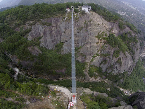 Building Materials Malaysia - Glass Bridge 9