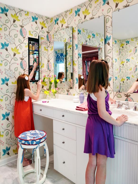 9 Advantages of Using Wallpaper For Home Renovation kid friendly
