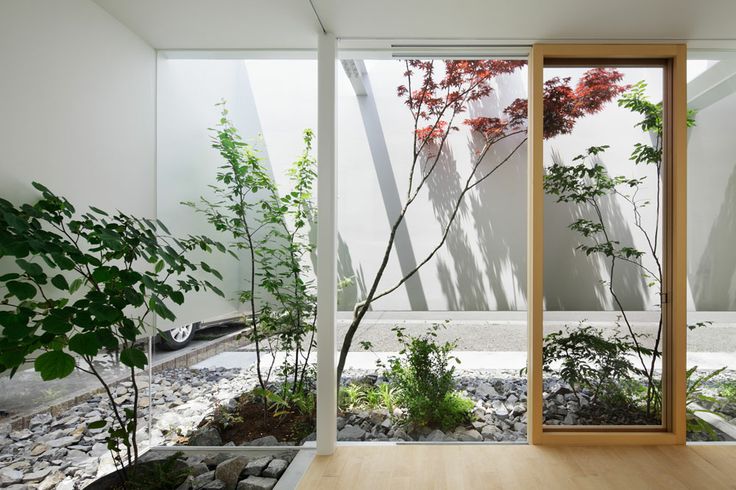 10 Minimalist Ways to Design The Home That Creates Luxury garden by the home